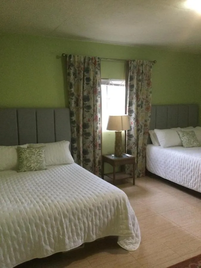 Holiday home Mountain View Retreat St.Elizabeth Villa Far Enough Jamaica